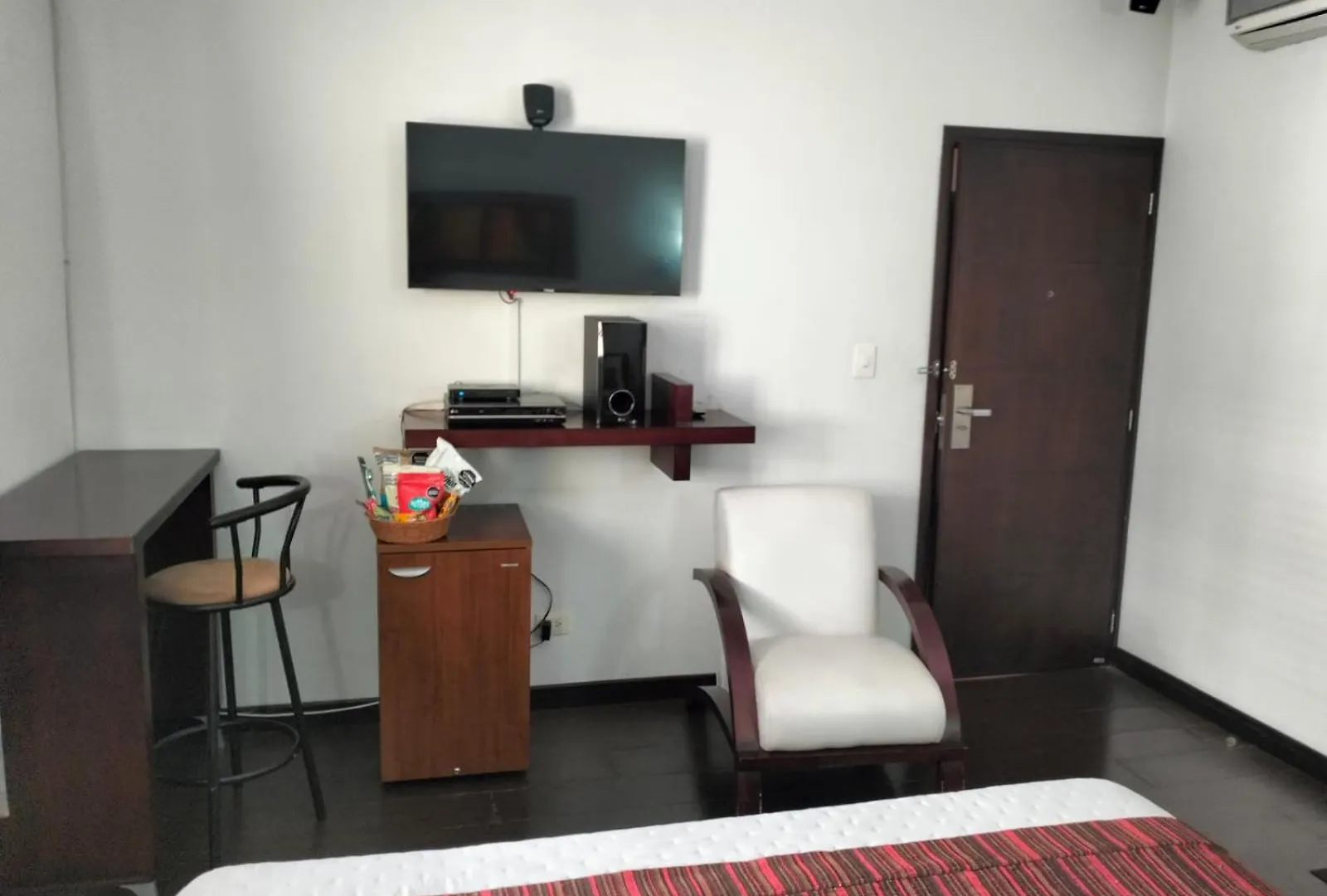 Hbcf Hotel Boutique Casa Farallones De Santiago De Cali 0*,  Colombia