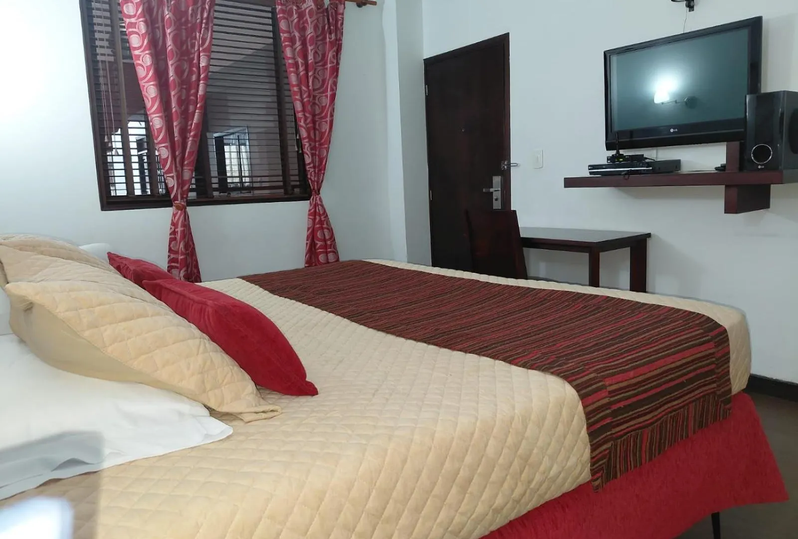 Hbcf Hotel Boutique Casa Farallones De Santiago De Cali Colombia