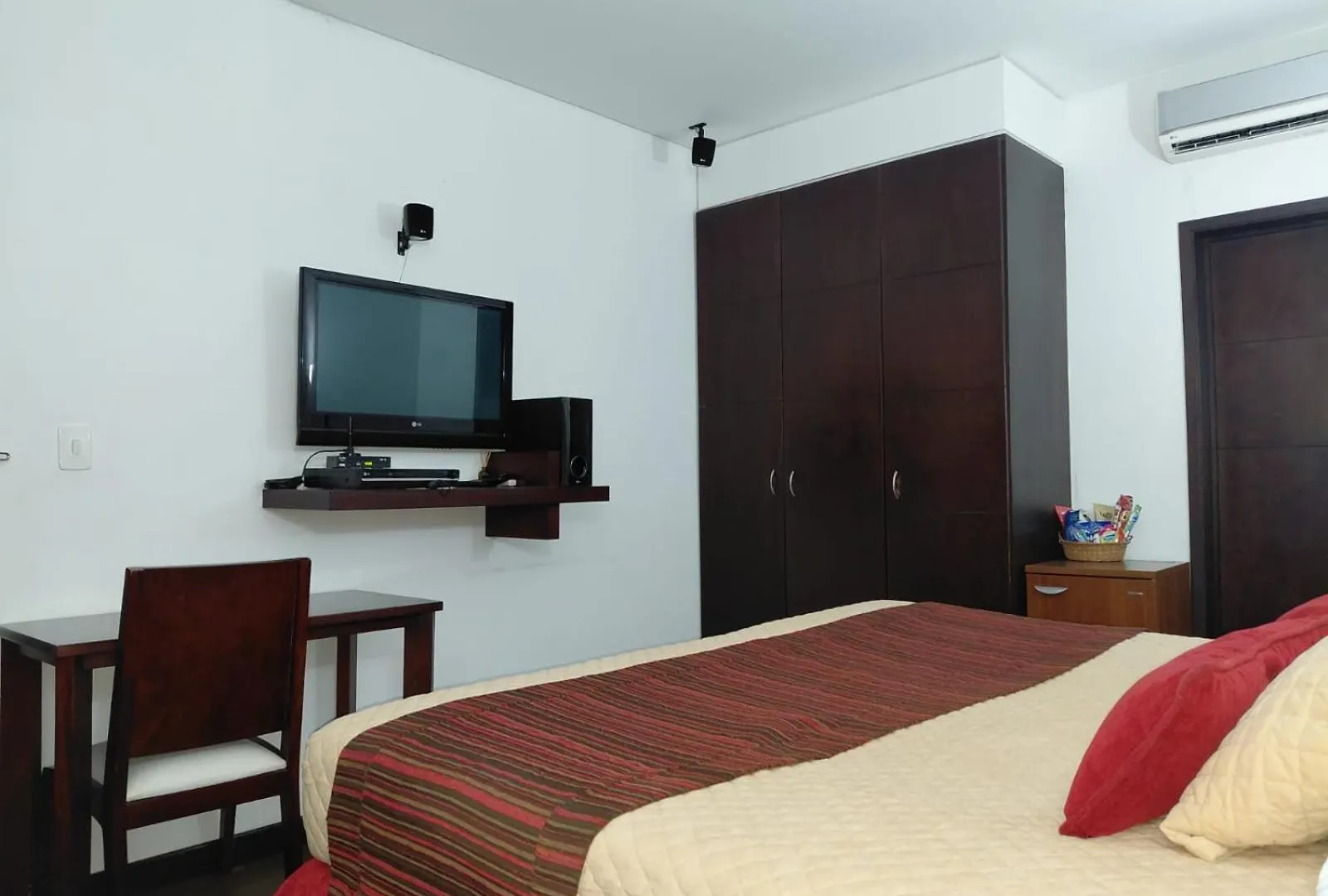Hbcf Hotel Boutique Casa Farallones De Santiago De Cali 3*,  Colombia